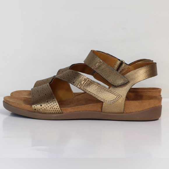OTBT Women's Metallic Gold Theodora Sandals NIB - Picture 7 of 10